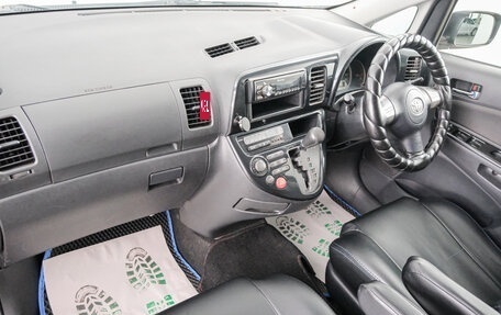 Toyota Wish II, 2004 год, 999 000 рублей, 12 фотография