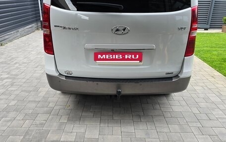 Hyundai Grand Starex Grand Starex I рестайлинг 2, 2016 год, 2 700 000 рублей, 5 фотография