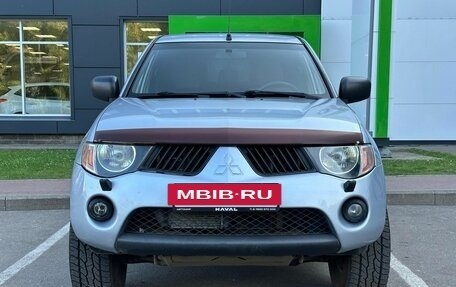 Mitsubishi L200 IV рестайлинг, 2008 год, 955 000 рублей, 2 фотография