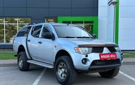 Mitsubishi L200 IV рестайлинг, 2008 год, 955 000 рублей, 3 фотография