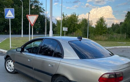 Opel Omega B, 1996 год, 300 000 рублей, 6 фотография