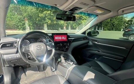 Toyota Camry, 2021 год, 2 590 000 рублей, 7 фотография
