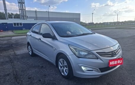 Hyundai Solaris II рестайлинг, 2014 год, 690 000 рублей, 3 фотография