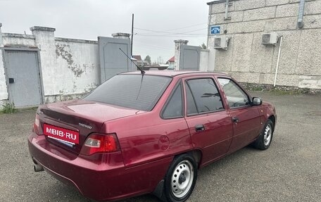 Daewoo Nexia I рестайлинг, 2010 год, 235 000 рублей, 2 фотография