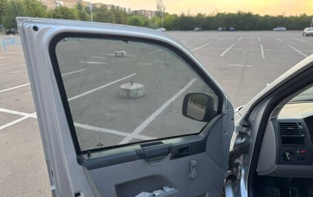 Volkswagen Transporter T5 рестайлинг, 2005 год, 1 600 000 рублей, 7 фотография