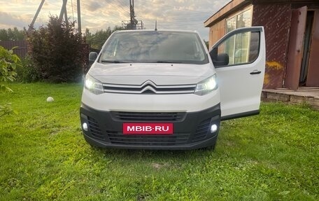 Citroen Jumpy III, 2019 год, 1 850 000 рублей, 9 фотография