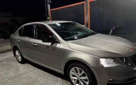 Skoda Octavia, 2017 год, 1 450 000 рублей, 2 фотография