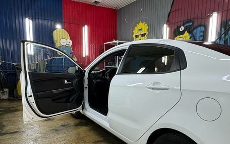 KIA Rio III рестайлинг, 2014 год, 800 000 рублей, 2 фотография
