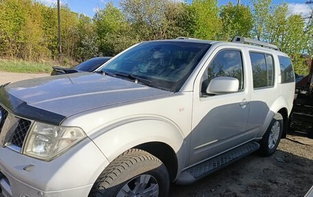 Nissan Pathfinder, 2005 год, 860 000 рублей, 2 фотография
