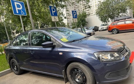 Volkswagen Polo VI (EU Market), 2012 год, 950 000 рублей, 2 фотография