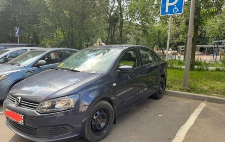 Volkswagen Polo VI (EU Market), 2012 год, 950 000 рублей, 3 фотография