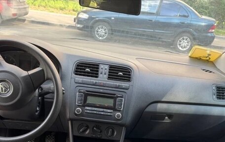 Volkswagen Polo VI (EU Market), 2012 год, 950 000 рублей, 5 фотография