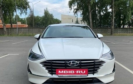 Hyundai Sonata VIII, 2021 год, 2 100 000 рублей, 17 фотография