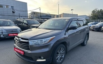 Toyota Highlander III, 2014 год, 2 399 000 рублей, 1 фотография