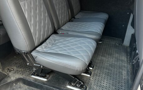 Volkswagen Caravelle T5, 2009 год, 1 600 000 рублей, 7 фотография