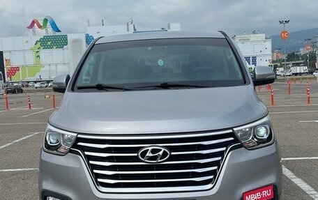 Hyundai Grand Starex Grand Starex I рестайлинг 2, 2020 год, 4 499 000 рублей, 1 фотография