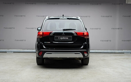 Mitsubishi Outlander III рестайлинг 3, 2013 год, 1 299 000 рублей, 4 фотография