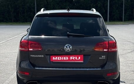 Volkswagen Touareg III, 2011 год, 1 750 000 рублей, 8 фотография