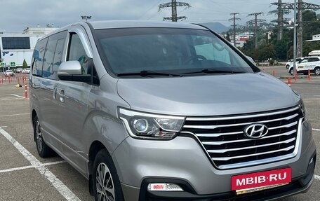 Hyundai Grand Starex Grand Starex I рестайлинг 2, 2020 год, 4 499 000 рублей, 3 фотография