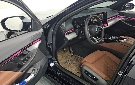 BMW 5 серия, 2024 год, 6 934 000 рублей, 5 фотография
