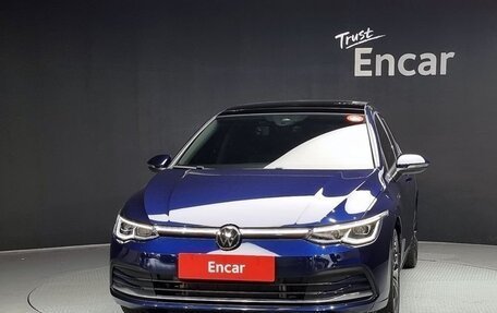 Volkswagen Golf VIII, 2022 год, 2 140 000 рублей, 2 фотография