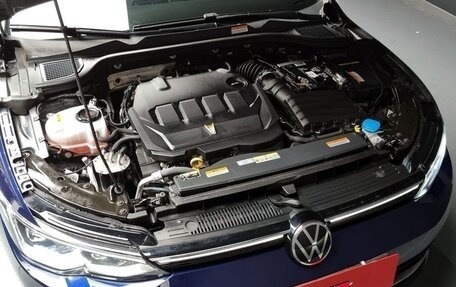 Volkswagen Golf VIII, 2022 год, 2 140 000 рублей, 12 фотография