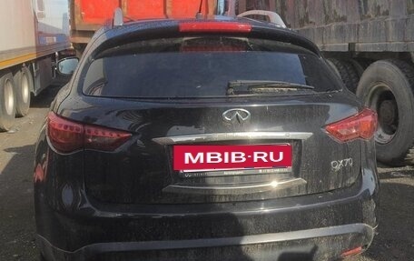 Infiniti QX70, 2017 год, 3 200 000 рублей, 4 фотография