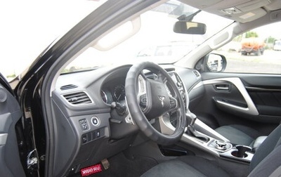 Mitsubishi Pajero Sport III рестайлинг, 2017 год, 2 600 000 рублей, 1 фотография