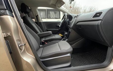 Volkswagen Polo VI (EU Market), 2016 год, 1 200 000 рублей, 4 фотография