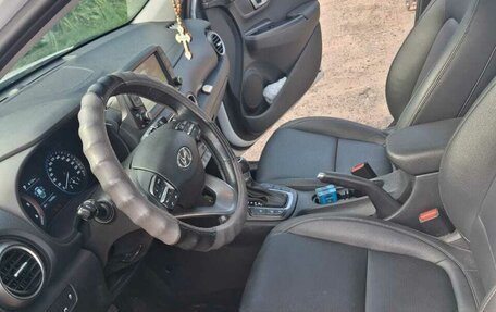 Hyundai Kona I, 2020 год, 2 100 000 рублей, 24 фотография