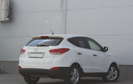 Hyundai ix35 I рестайлинг, 2012 год, 997 000 рублей, 2 фотография