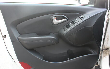 Hyundai ix35 I рестайлинг, 2012 год, 997 000 рублей, 8 фотография