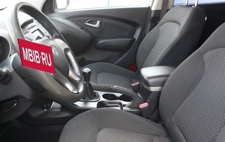 Hyundai ix35 I рестайлинг, 2012 год, 997 000 рублей, 10 фотография