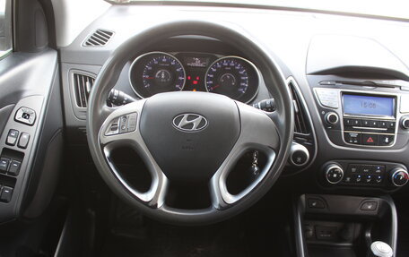 Hyundai ix35 I рестайлинг, 2012 год, 997 000 рублей, 18 фотография