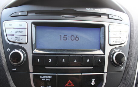 Hyundai ix35 I рестайлинг, 2012 год, 997 000 рублей, 22 фотография