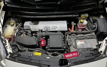 Toyota Prius, 2010 год, 1 100 000 рублей, 16 фотография