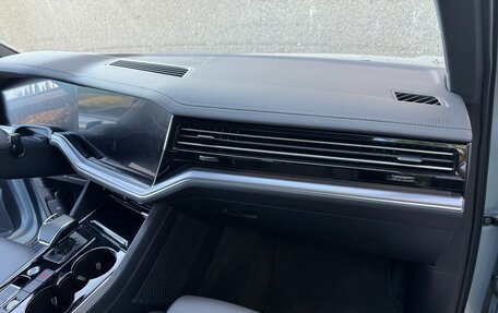 Volkswagen Touareg III, 2023 год, 9 000 000 рублей, 16 фотография