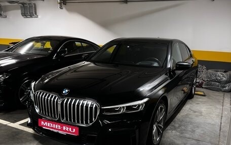 BMW 7 серия, 2020 год, 8 100 000 рублей, 2 фотография