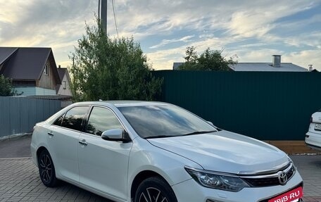 Toyota Camry, 2018 год, 2 139 000 рублей, 3 фотография