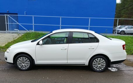 Volkswagen Jetta VI, 2010 год, 920 000 рублей, 4 фотография