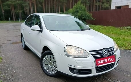 Volkswagen Jetta VI, 2010 год, 920 000 рублей, 6 фотография