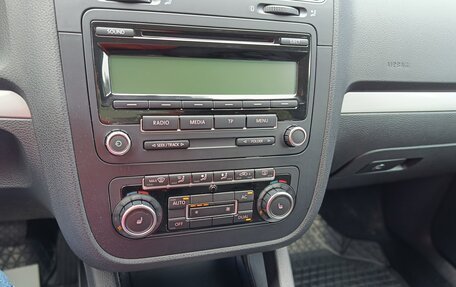 Volkswagen Jetta VI, 2010 год, 920 000 рублей, 19 фотография