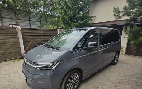 Volkswagen Multivan, 2022 год, 7 200 000 рублей, 7 фотография
