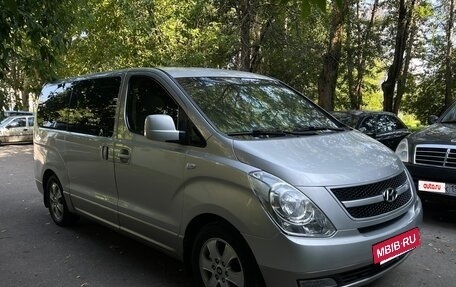 Hyundai Grand Starex Grand Starex I рестайлинг 2, 2009 год, 1 350 000 рублей, 2 фотография