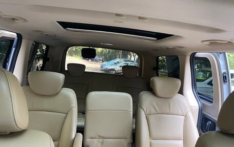 Hyundai Grand Starex Grand Starex I рестайлинг 2, 2009 год, 1 350 000 рублей, 13 фотография