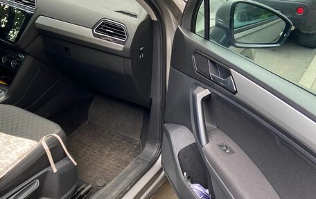 Volkswagen Tiguan II, 2016 год, 1 800 000 рублей, 5 фотография