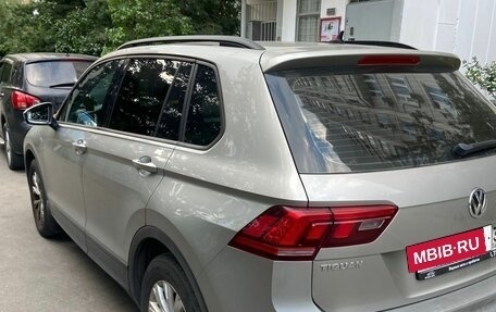 Volkswagen Tiguan II, 2016 год, 1 800 000 рублей, 2 фотография