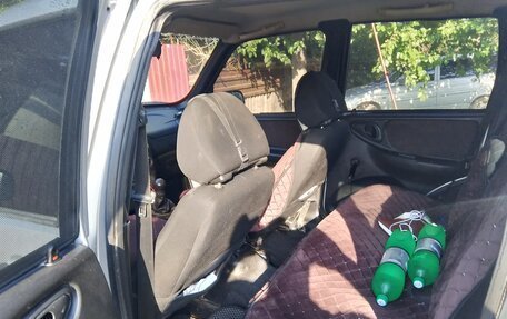Chevrolet Niva I рестайлинг, 2006 год, 380 000 рублей, 6 фотография
