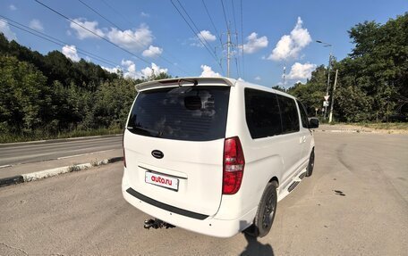 Hyundai Grand Starex Grand Starex I рестайлинг 2, 2016 год, 2 650 000 рублей, 5 фотография