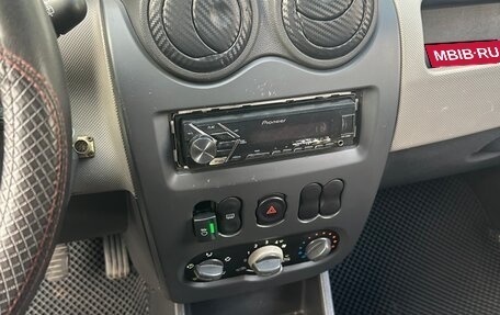 Renault Logan I, 2011 год, 300 000 рублей, 7 фотография